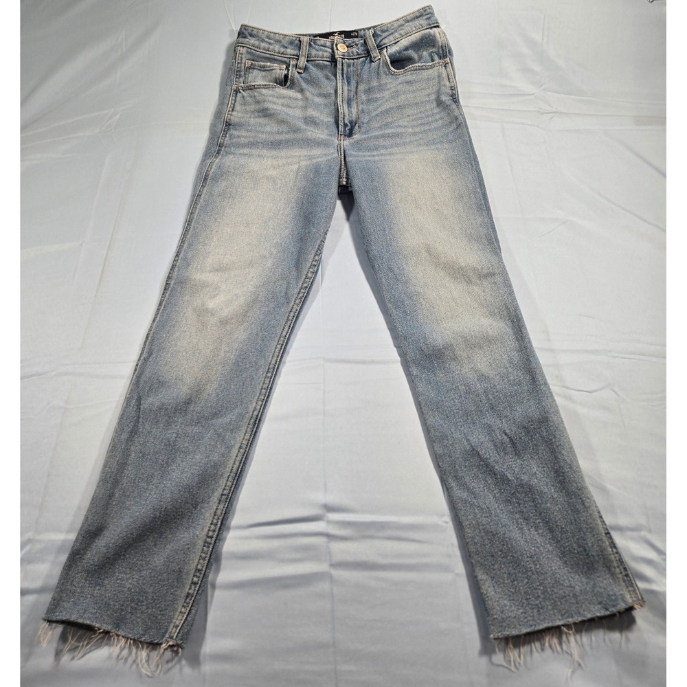 Hollister Ultra High-Rise Mom Jeans Light Wash Raw Hem W27R 4R Vintage Stretch